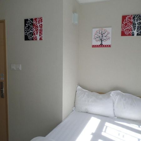 Sunrise Royal - Boutique Hostel كاولون المظهر الخارجي الصورة